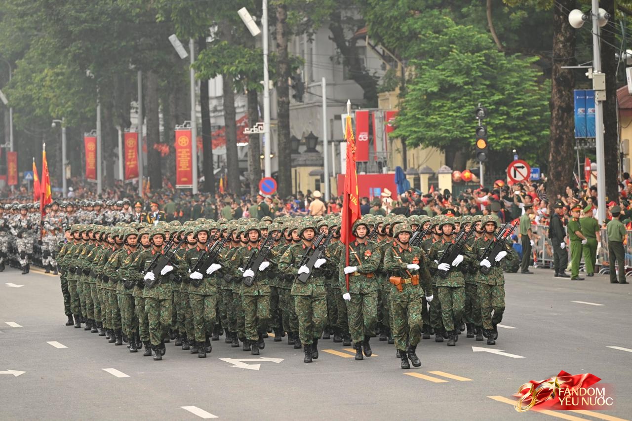  Lễ diễu binh diễu hành kỷ niệm 80 năm Quốc khánh chính thức bắt đầu- Ảnh 17.