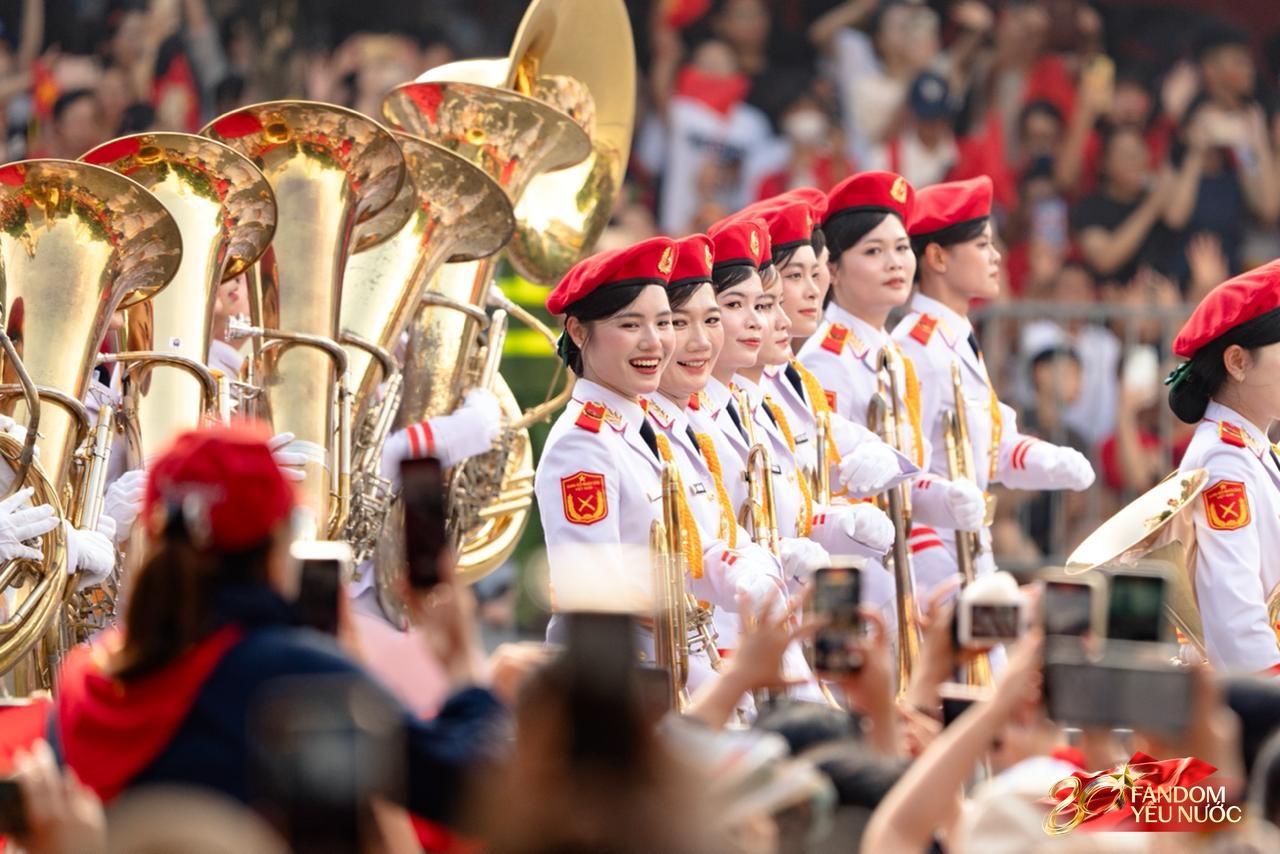 Ngày đẹp nhất là ngày 2/9: Các khối diễu binh diễu hành toả ra khắp Thủ đô trong nắng mùa thu rực rỡ- Ảnh 15.