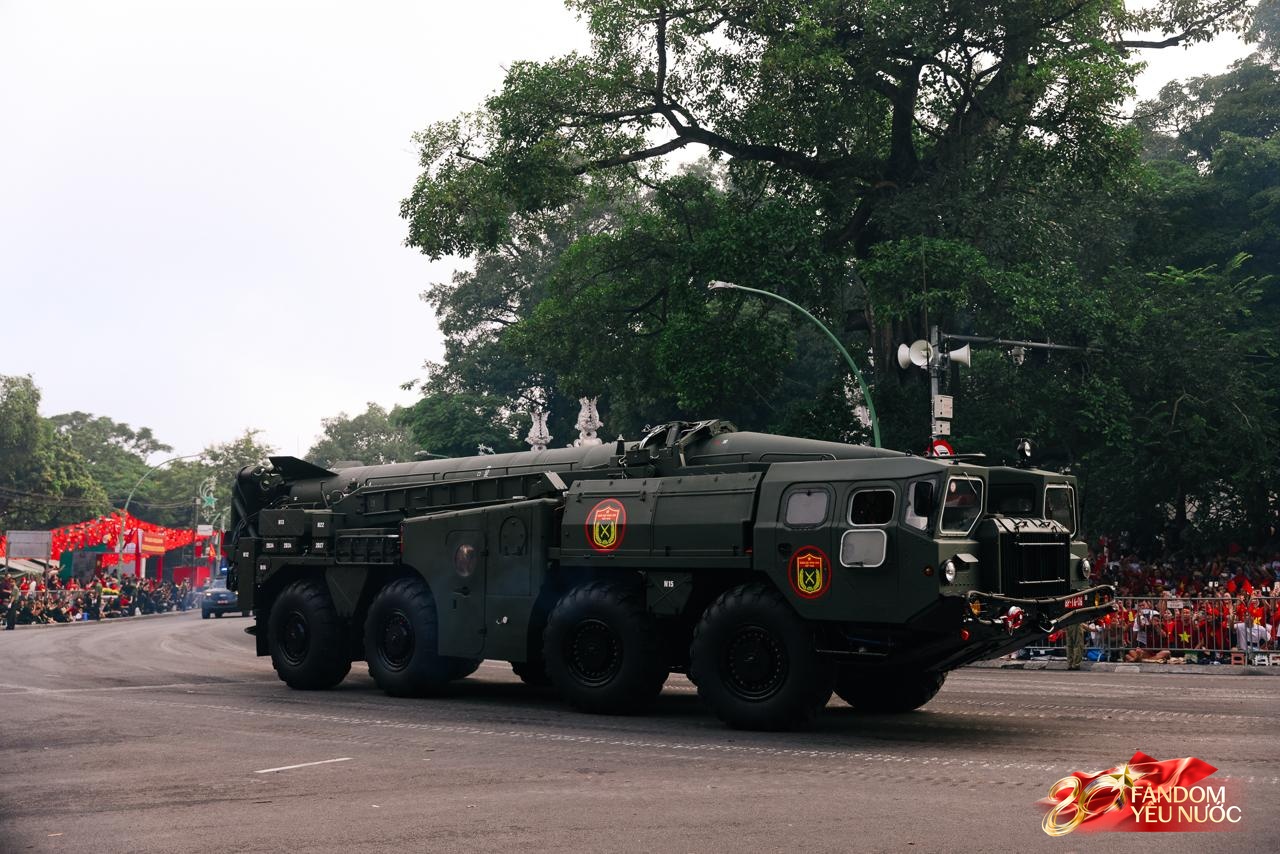 Tạm biệt A80: Các khối diễu binh, diễu hành tỏa khắp các tuyến phố Thủ đô, hòa chung niềm vui với người dân- Ảnh 27.