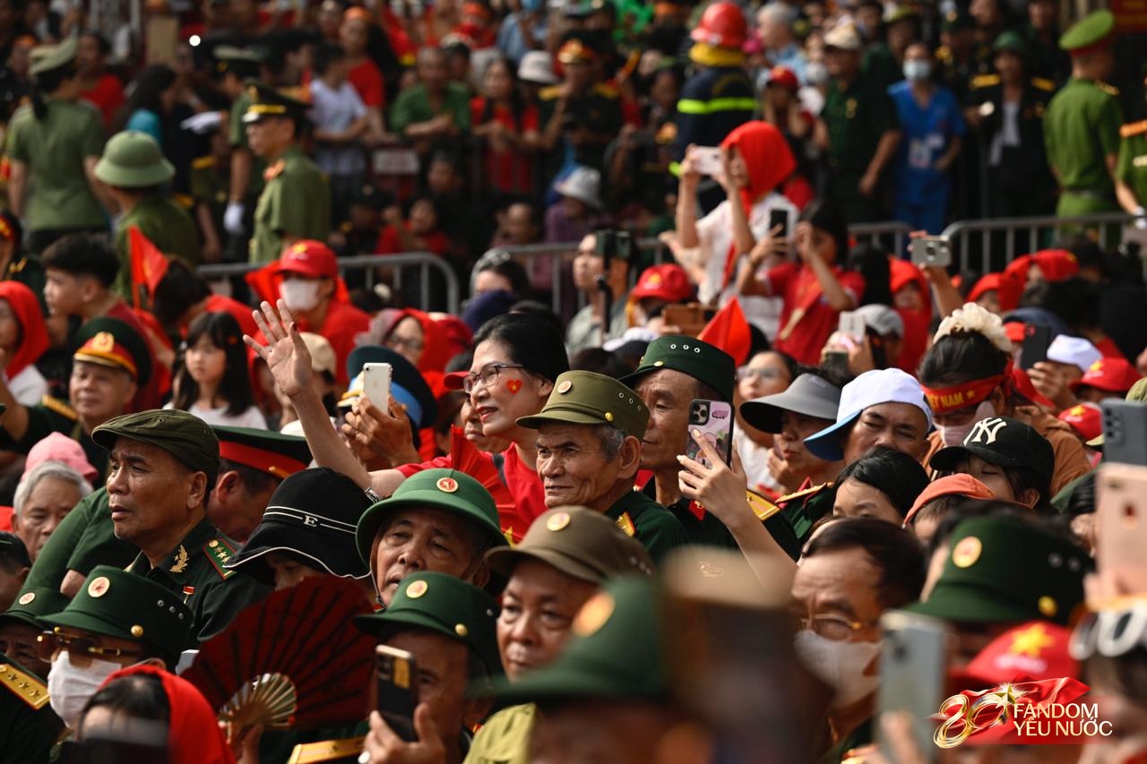  Lễ diễu binh diễu hành kỷ niệm 80 năm Quốc khánh chính thức bắt đầu- Ảnh 3.