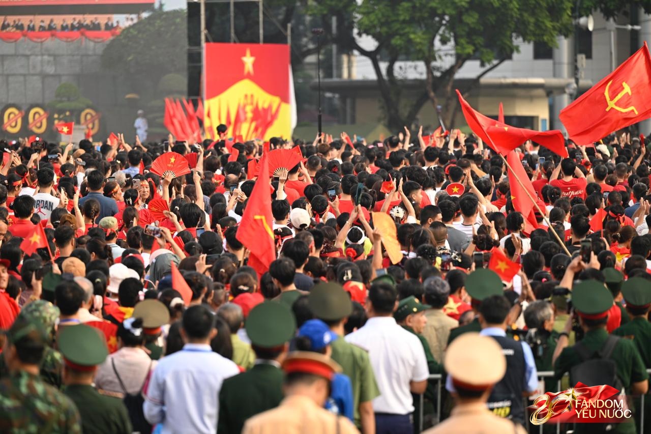 6h30 sáng 2/9: Lễ diễu binh diễu hành kỷ niệm 80 năm Quốc khánh chính thức bắt đầu- Ảnh 1.