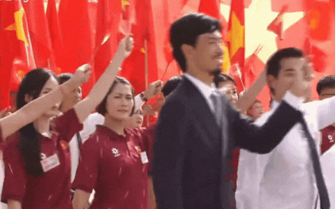 Đen Vâu và Hoa hậu cao nhất Vbiz chung khung hình, nhìn kỹ phát hiện 1 chi tiết gây bất ngờ- Ảnh 2. Đen Vâu và Hoa hậu cao nhất Vbiz chung khung hình, nhìn kỹ phát hiện 1 chi tiết gây bất ngờ- Ảnh 2.