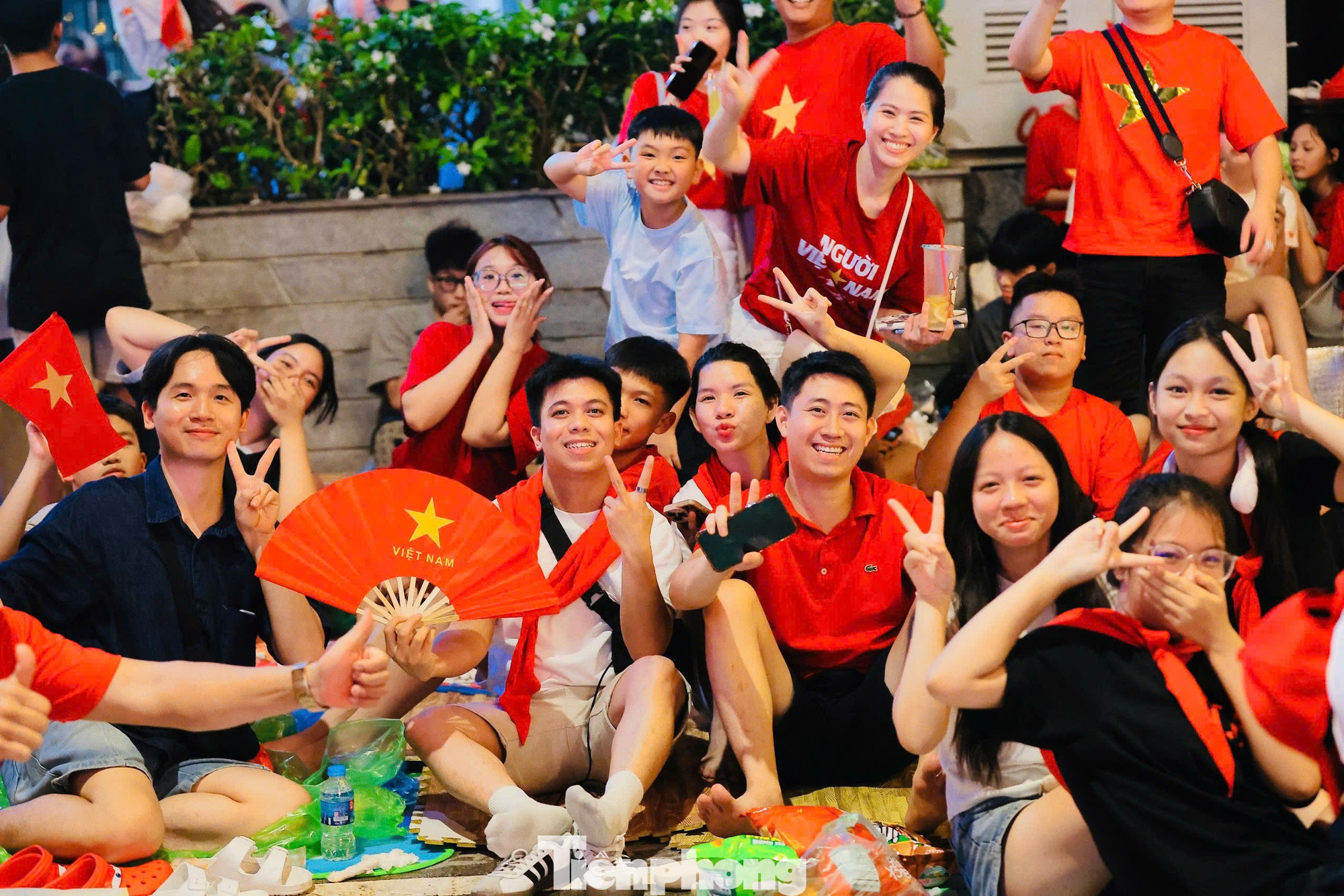 Toàn cảnh lễ diễu binh 2 / 9 Tại Hà Nội trong đêm không ngủ rực rỡ sắc cờ - Ảnh 11. Toàn cảnh lễ diễu binh 2 / 9 Tại Hà Nội trong đêm không ngủ rực rỡ sắc cờ - Ảnh 11.
