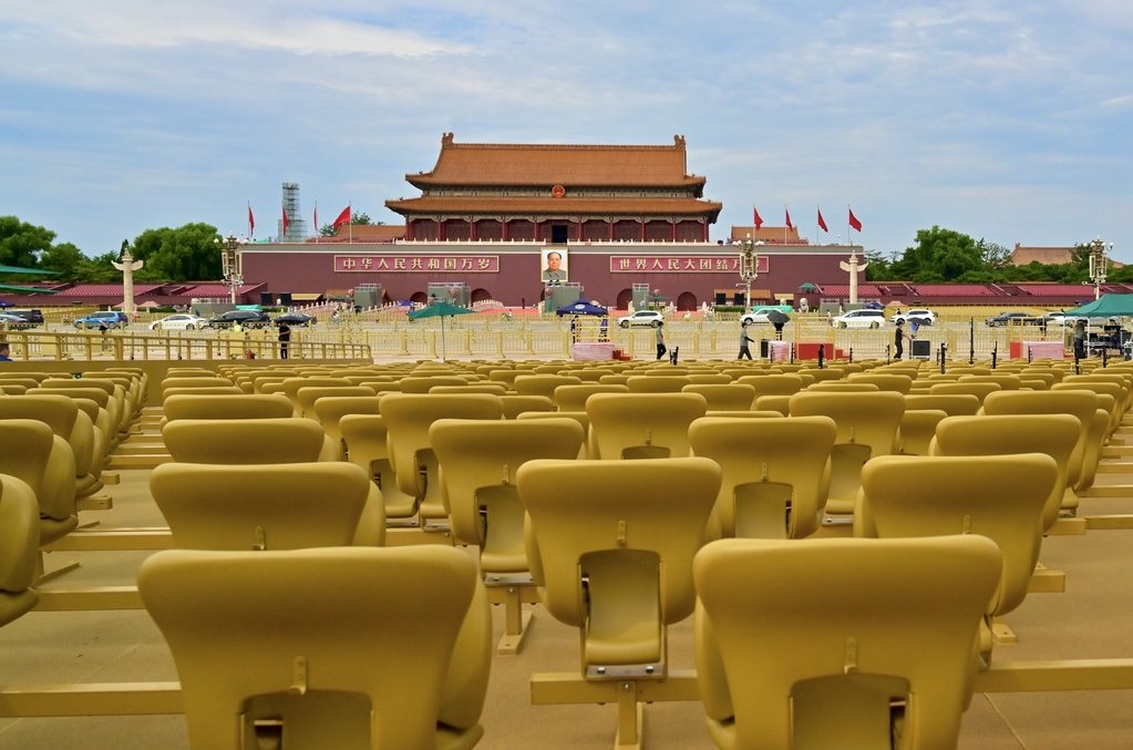 Trung Quốc ph&ocirc; diễn những vũ kh&iacute; &ldquo;đẳng cấp thế giới&rdquo; tại lễ duyệt binh 3-9- Ảnh 1.