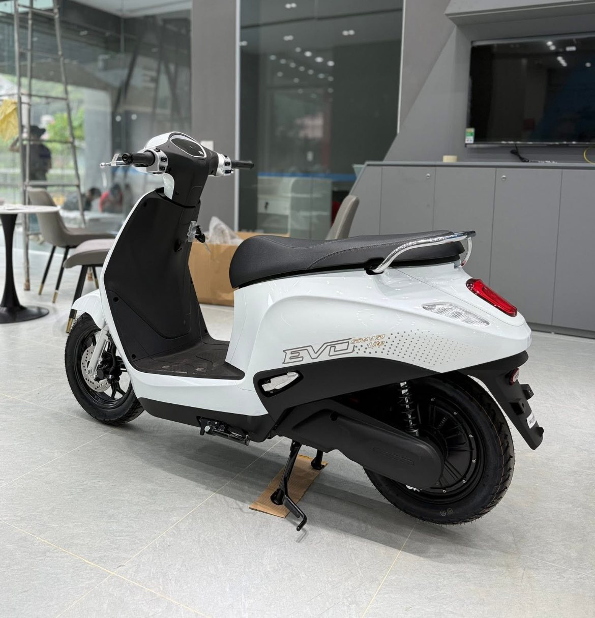 Honda thờ ơ với xe máy điện? Công ty con vừa "bơm" hàng chục triệu USD cho hãng có xe đi xa nhất Việt Nam - Ảnh 5.