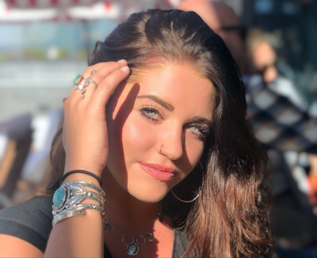 Nhạc sĩ cùng vợ con tử vong trong vụ tai nạn máy bay - Ảnh 5.