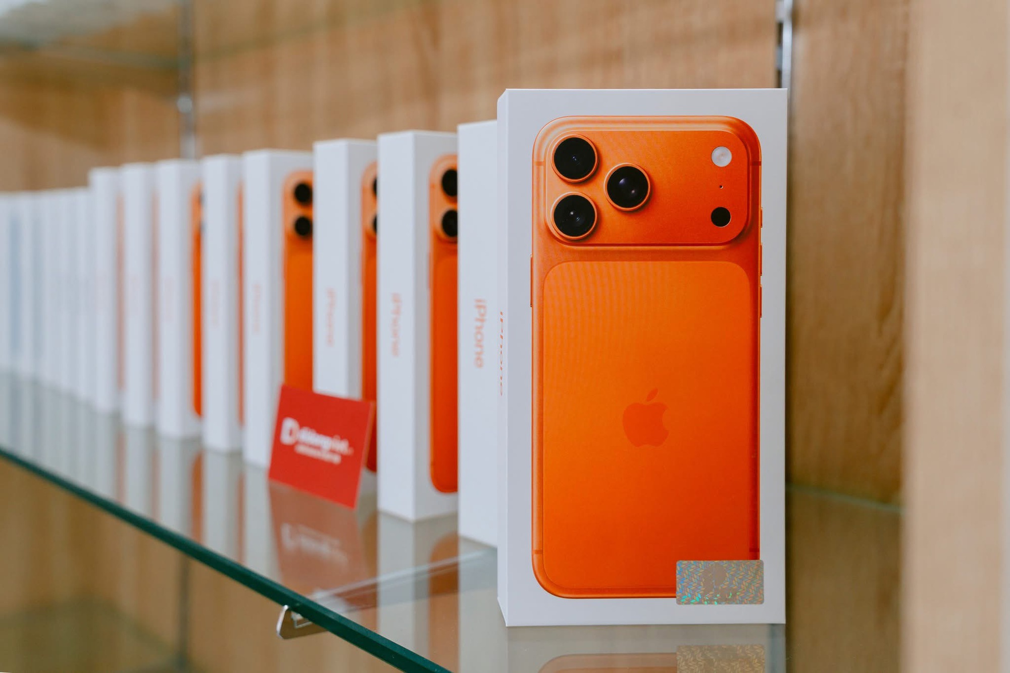 Không mua iPhone 17 thì thôi, đã mua là phải biết "mánh" này: Trợ giá 7,5 triệu, kèm sim có 600GB/tháng- Ảnh 2. Không mua iPhone 17 thì thôi, đã mua là phải biết "mánh" này: Trợ giá 7,5 triệu, kèm sim có 600GB/tháng- Ảnh 2.