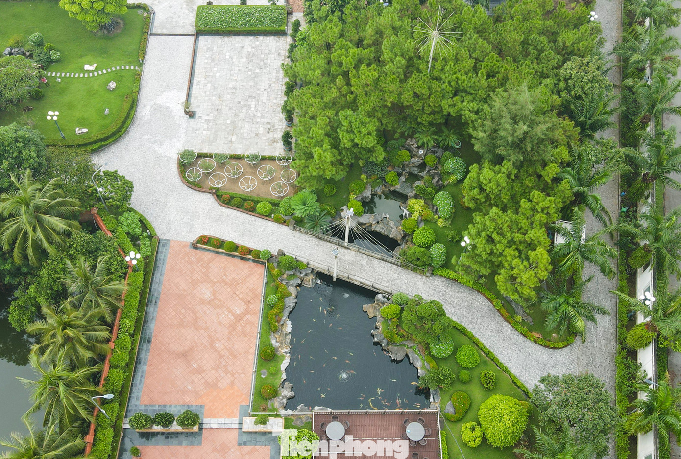 Bộ GD - ĐT y&ecirc;u cầu xử l&yacute; nghi&ecirc;m vụ học sinh t&uacute;m t&oacute;c c&ocirc; gi&aacute;o tại H&agrave; Nội - Ảnh 5.
