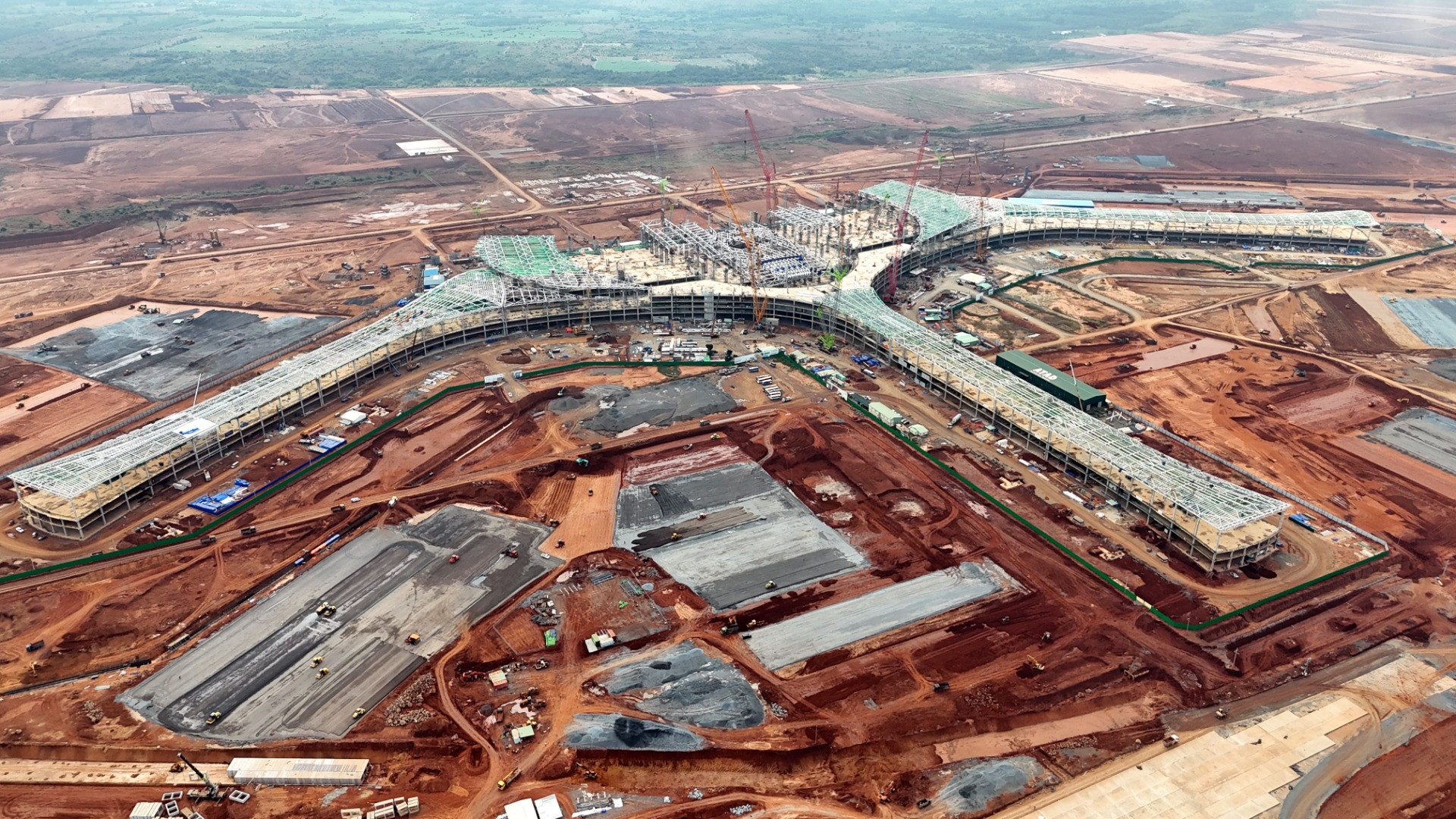 875.000 tỷ đồng đổ vào hạ tầng: Các siêu liên minh chia nhau bữa tiệc cao tốc lịch sử, một DN "ôm" lượng backlog gấp 3 lần doanh thu 2024 - Ảnh 3. 875.000 tỷ đồng đổ vào hạ tầng: Các siêu liên minh chia nhau bữa tiệc cao tốc lịch sử, một DN "ôm" lượng backlog gấp 3 lần doanh thu 2024 - Ảnh 3.