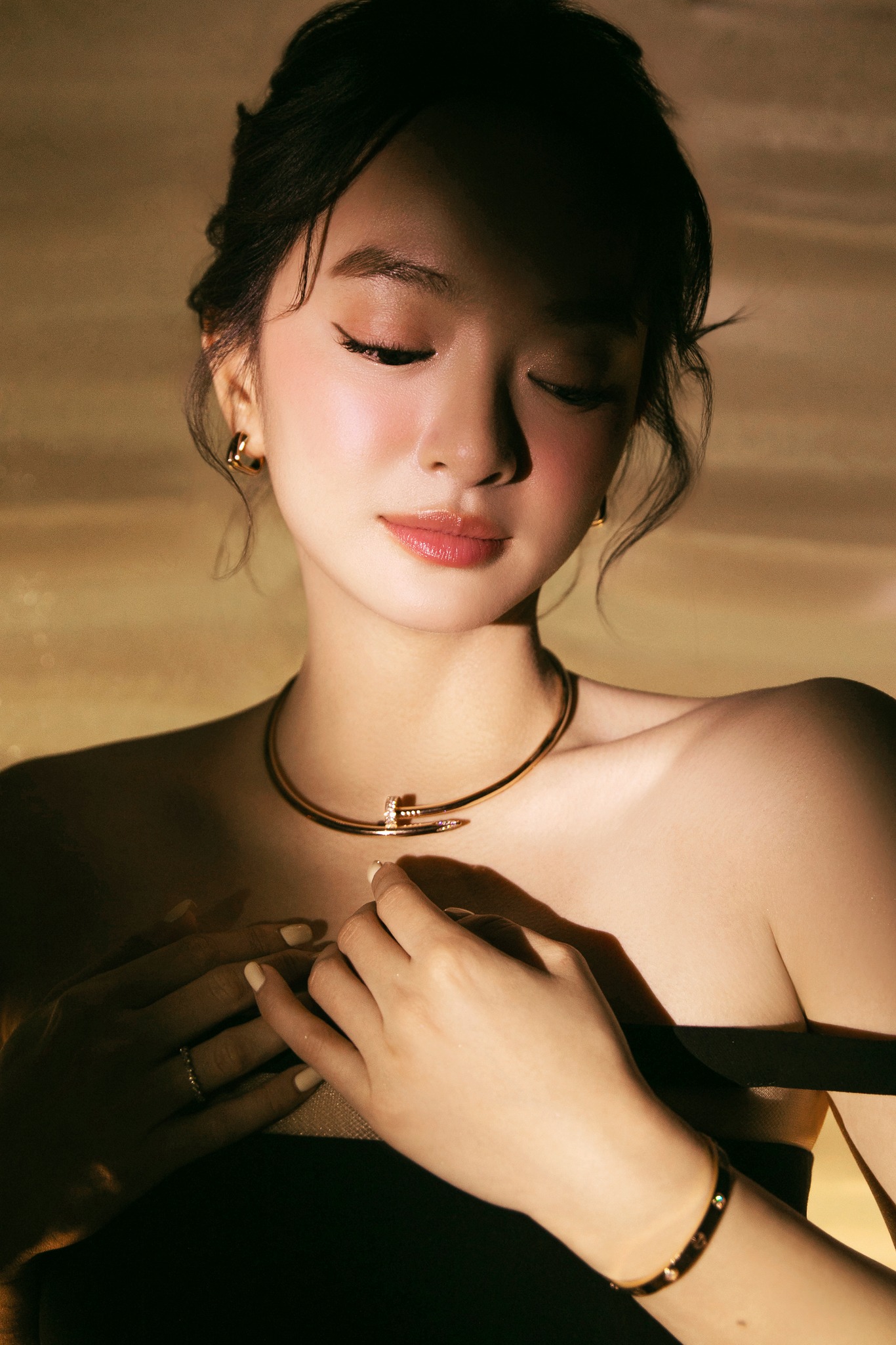 Kaity Nguyễn 1m55 vẫn vào vai tiếp viên thuyết phục: Từng phải giảm gần chục cân, phương pháp không tác dụng phụ đáng học hỏi- Ảnh 2.