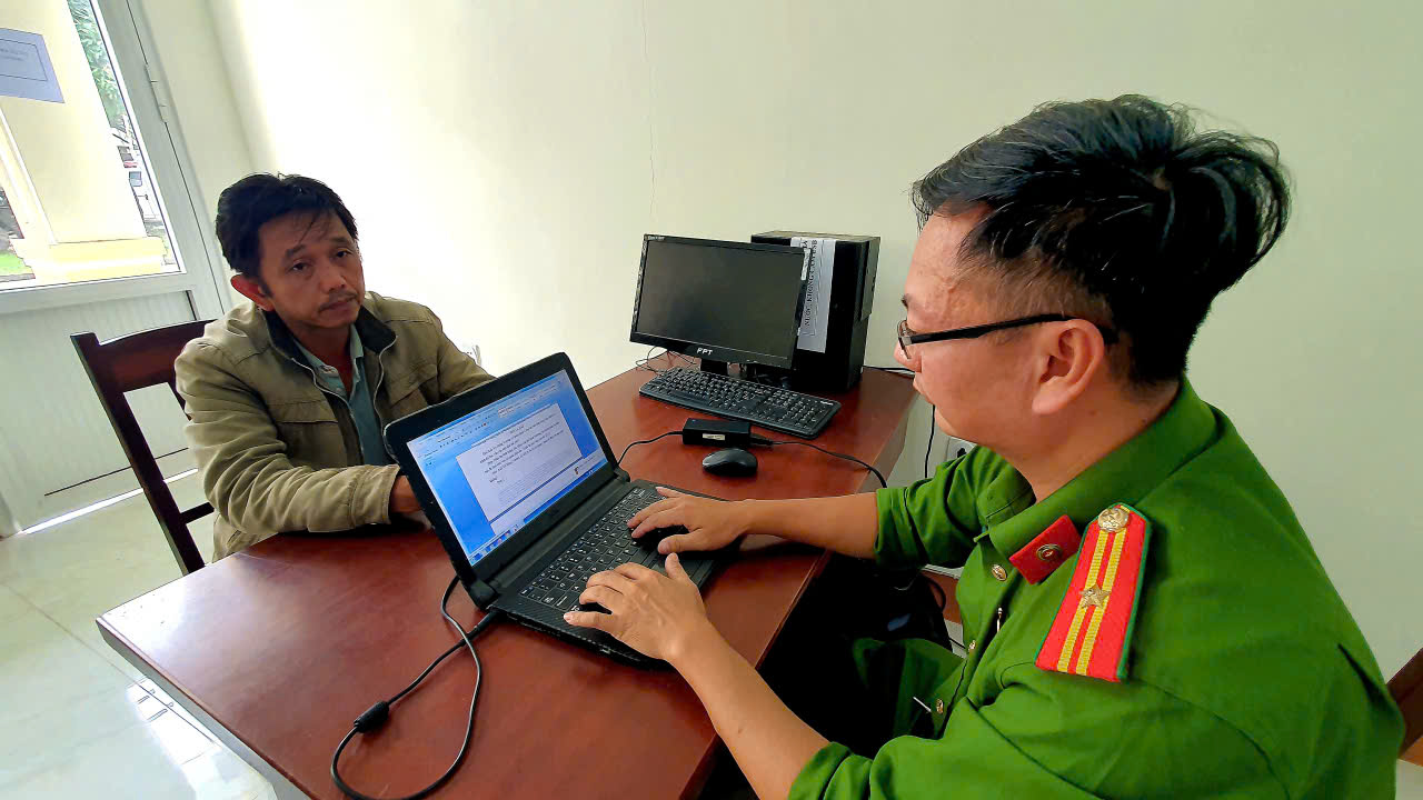 Bắt khẩn cấp tài xế gây tai nạn chết người tại Đắk Lắk - Ảnh 1. Bắt khẩn cấp tài xế gây tai nạn chết người tại Đắk Lắk - Ảnh 1.