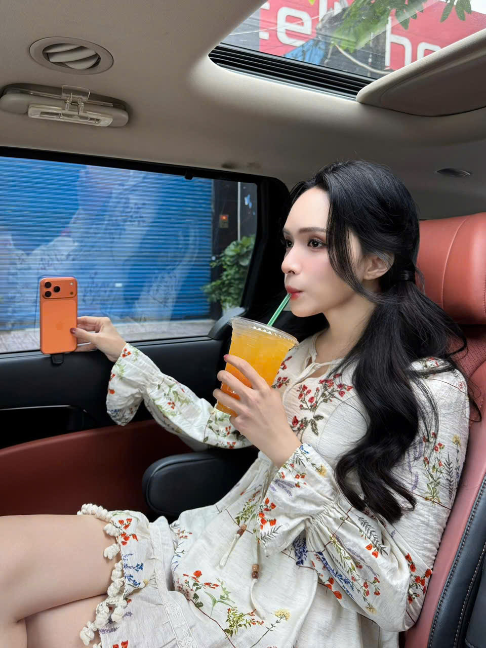 Phó tổng Đỗ Quang Vinh choáng vì iPhone 17 Pro Max: "Mọi người giàu, hay có chỗ mua rẻ mình không biết nhỉ?" - Ảnh 6.