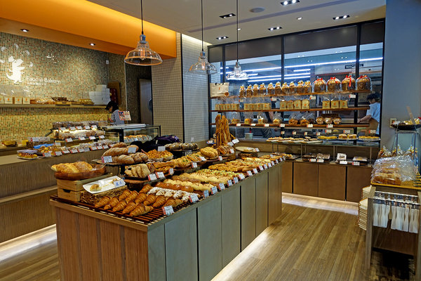 Rút sổ tiết kiệm hơn 1,4 tỷ đồng mở tiệm bánh nhưng chỉ bán được 2 cái/ngày, tôi định đóng cửa thì có bạn cứu nguy: Rút sổ tiết kiệm hơn 1,4 tỷ đồng mở tiệm bánh nhưng chỉ bán được 2 cái/ngày, tôi định đóng cửa thì có bạn cứu nguy: