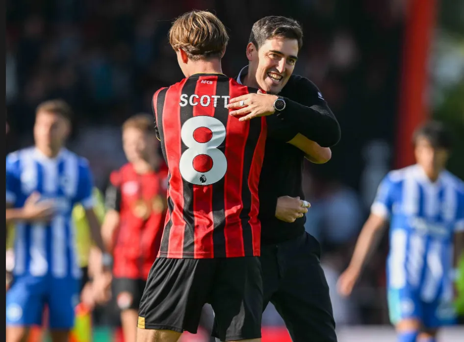 Andoni Iraola: Nhà cầm quân hiện đại mẫu mực có thể cứu... Man United?- Ảnh 1. Andoni Iraola: Nhà cầm quân hiện đại mẫu mực có thể cứu... Man United?- Ảnh 1.