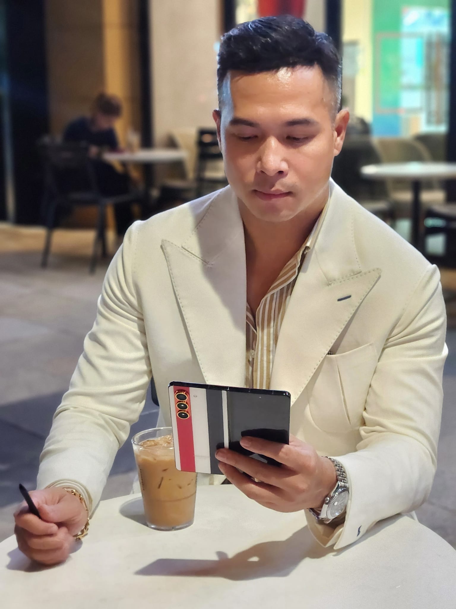 Top 3 nam thần U40 - U50 Vbiz mê thể thao: Càng lớn tuổi càng phong độ, body săn chắc khó tin- Ảnh 19. Top 3 nam thần U40 - U50 Vbiz mê thể thao: Càng lớn tuổi càng phong độ, body săn chắc khó tin- Ảnh 19.