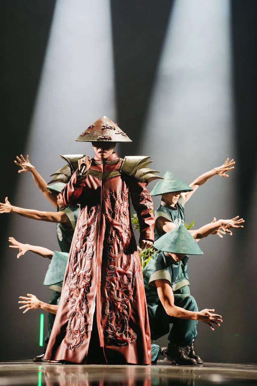 - Ảnh 4. - Ảnh 4.