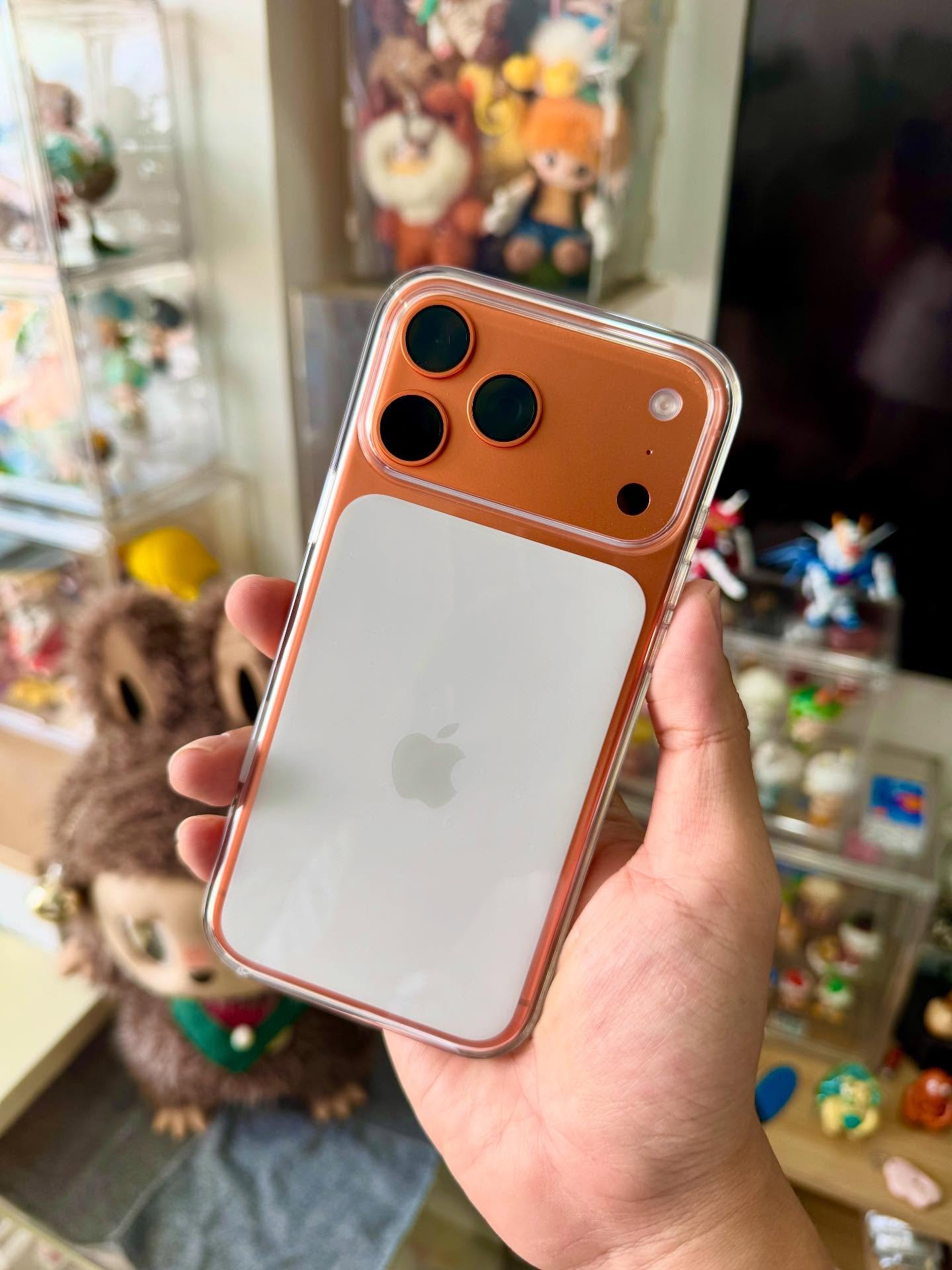 Chiếc Ốp Lưng Iphone 17 Pro Max Gây Tranh Cãi Nảy Lửa Trên Threads City: Chiếc Ốp Lưng Iphone 17 Pro Max Gây Tranh Cãi Nảy Lửa Trên Threads City: