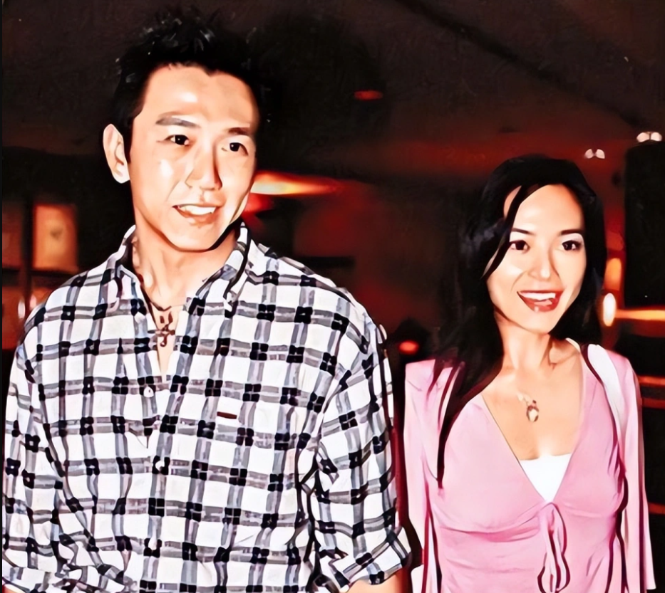 Nam diễn viên bị tố chia tay đòi quà khiến cả MXH chỉ trích: "Làm thế không đáng mặt đàn ông"- Ảnh 4. Nam diễn viên bị tố chia tay đòi quà khiến cả MXH chỉ trích: "Làm thế không đáng mặt đàn ông"- Ảnh 4.