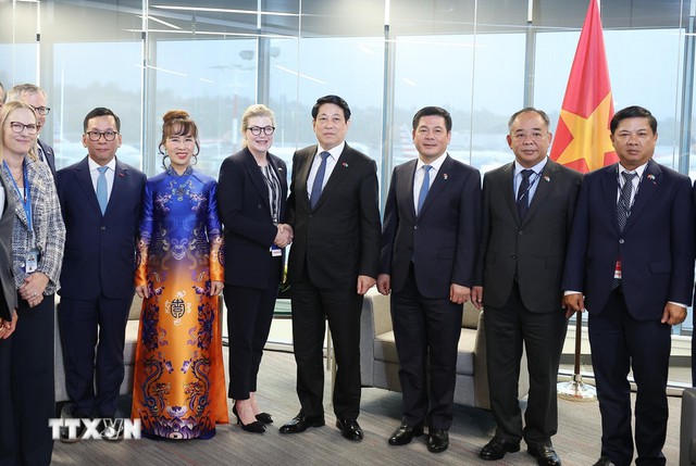 Chủ tịch nước chứng kiến Vietjet nhận bàn giao máy bay Boeing đầu tiên trong đơn hàng 200 chiếc- Ảnh 7.