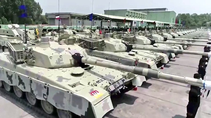 Tướng Pakistan ch&ecirc; xe tăng Trung Quốc- Ảnh 1.