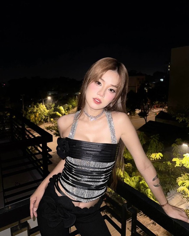 Ca khúc giúp nữ ca sĩ xinh đẹp quê Hà Nội mua được 3 căn nhà, 30 tuổi chưa lấy chồng - Ảnh 3.