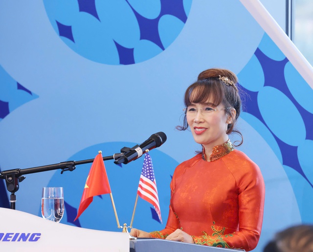 Chủ tịch nước chứng kiến Vietjet nhận bàn giao máy bay Boeing đầu tiên trong đơn hàng 200 chiếc- Ảnh 11.