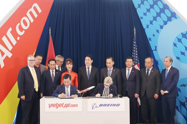 Chủ tịch nước chứng kiến Vietjet nhận bàn giao máy bay Boeing đầu tiên trong đơn hàng 200 chiếc- Ảnh 9.