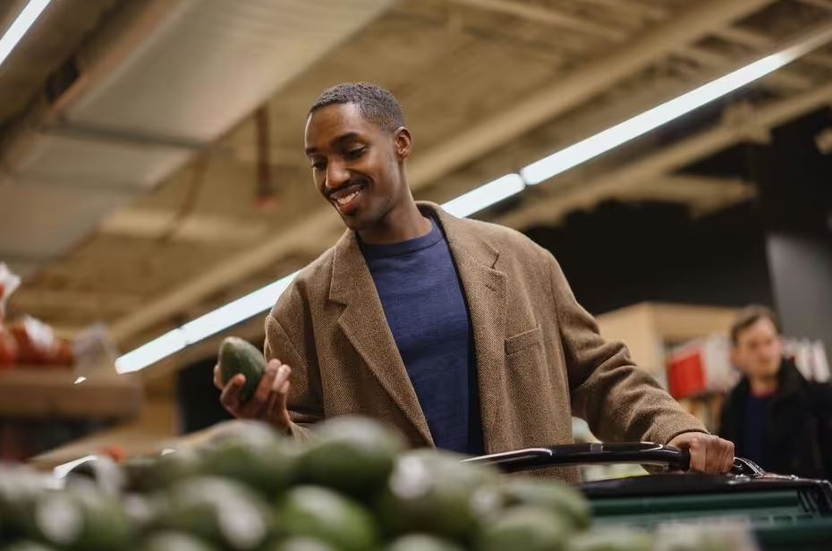 Cách chọn bơ "chín hoàn hảo" tại siêu thị: Chỉ cần làm đúng 3 bước sau đây- Ảnh 1.