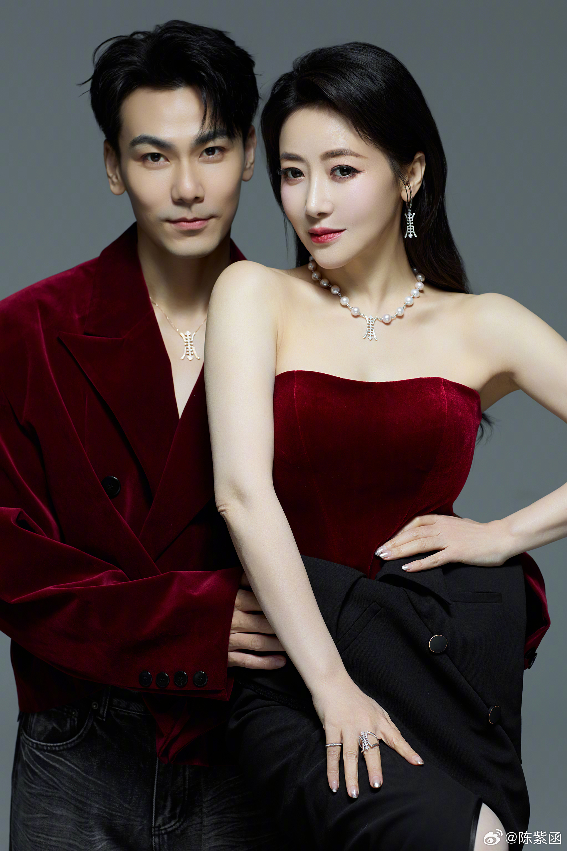 Mỹ nhân showbiz 50 tuổi, body nóng bỏng bị chồng "phi công" đòi ly dị vì không thể sinh con- Ảnh 12.