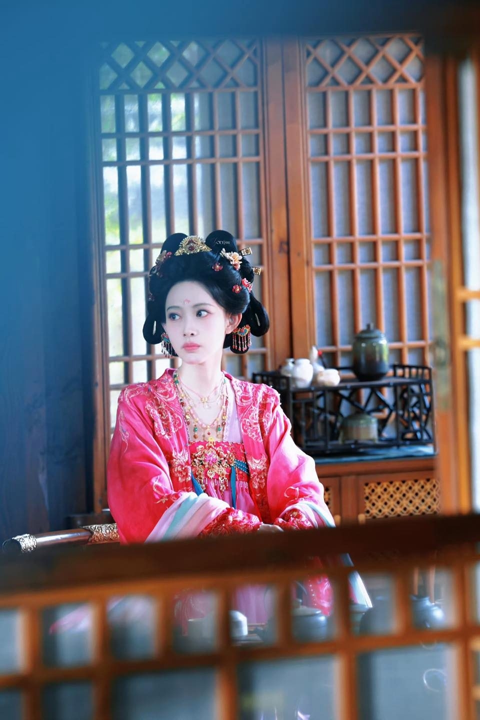 Ai dám chê mỹ nhân này thì bước ra đây nói chuyện: Công chúa cổ trang đẹp nhất hiện tại, góc nào cũng như tranh vẽ- Ảnh 7. Ai dám chê mỹ nhân này thì bước ra đây nói chuyện: Công chúa cổ trang đẹp nhất hiện tại, góc nào cũng như tranh vẽ- Ảnh 7.