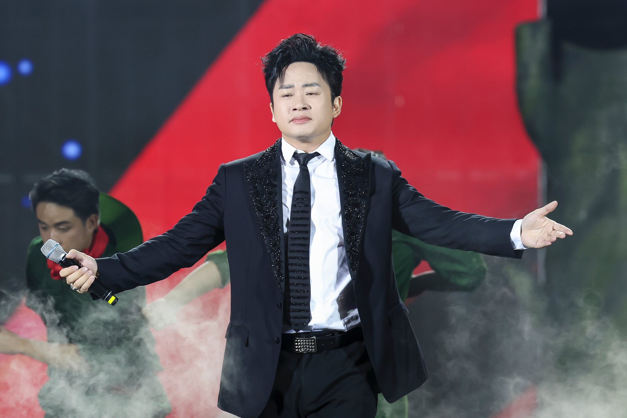 Đã đến lúc Tùng Dương ngưng “cướp hit”?- Ảnh 5.