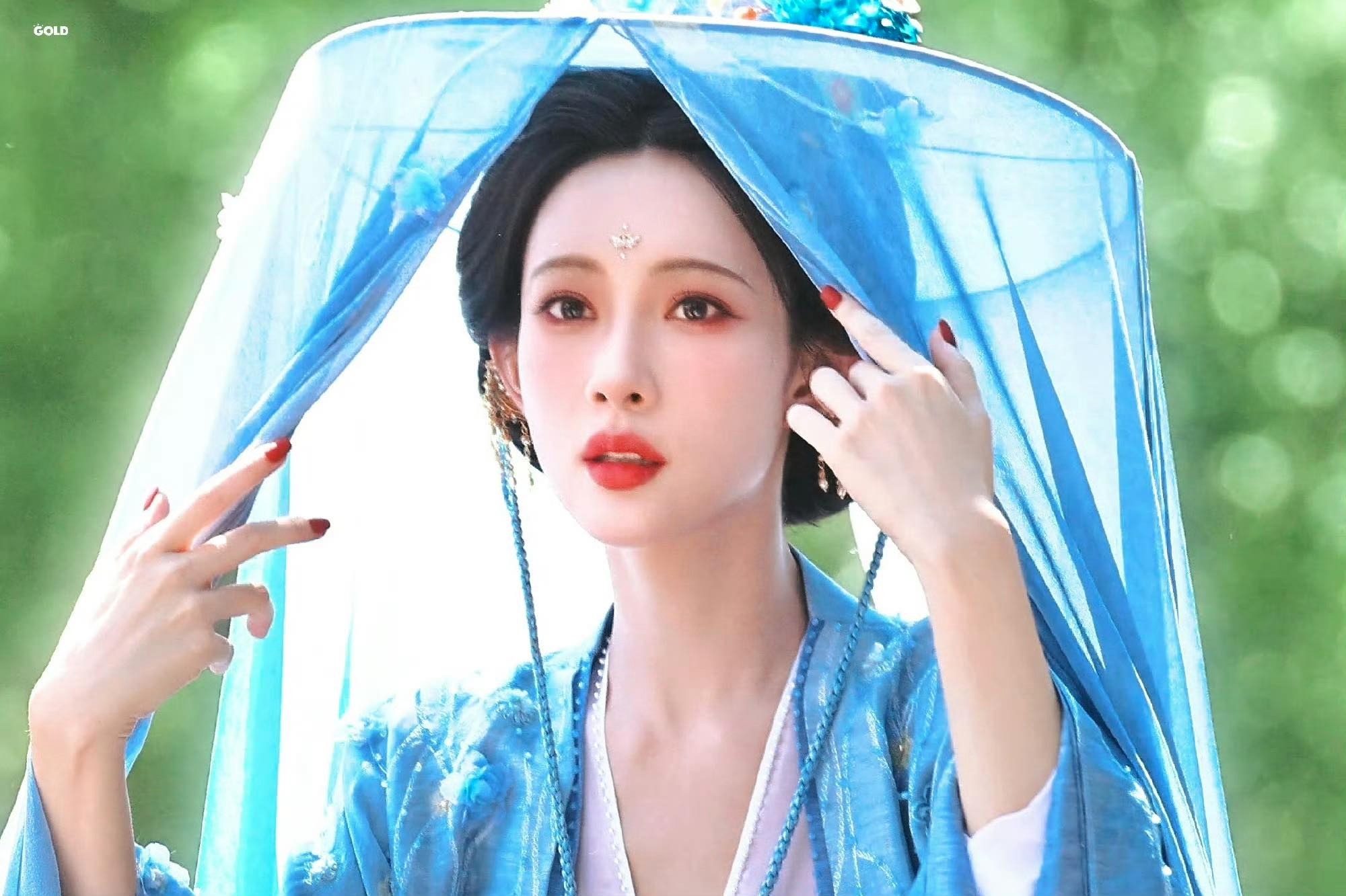 Ai dám chê mỹ nhân này thì bước ra đây nói chuyện: Công chúa cổ trang đẹp nhất hiện tại, góc nào cũng như tranh vẽ- Ảnh 2. Ai dám chê mỹ nhân này thì bước ra đây nói chuyện: Công chúa cổ trang đẹp nhất hiện tại, góc nào cũng như tranh vẽ- Ảnh 2.