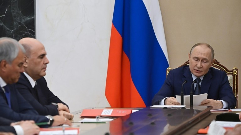 Tổng thống Putin n&oacute;i về Hiệp ước hạt nh&acirc;n New START