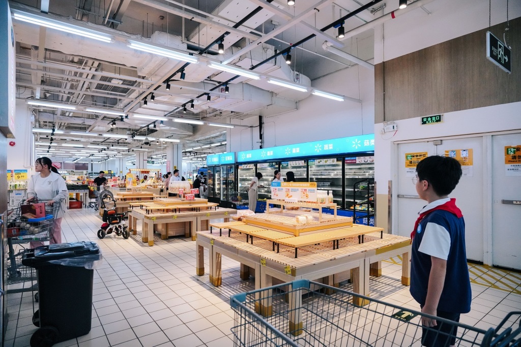 Siêu bão Ragasa diện tích lớn hơn cả tỉnh Quảng Đông, Trung Quốc căng thẳng- Ảnh 6.