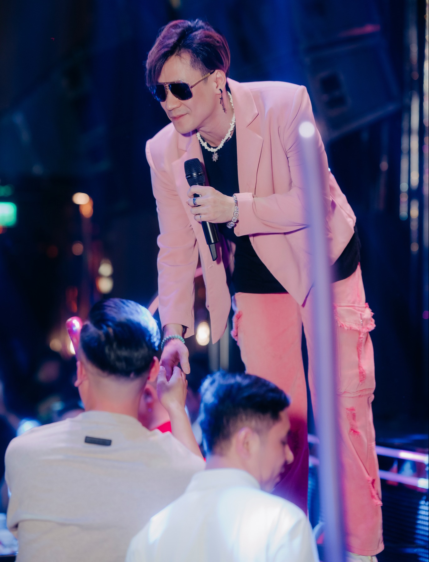 Nhóm nhạc Ngũ Hổ Tướng bị Công an TP.HCM mời lên làm việc gồm những ai?- Ảnh 4. Nhóm nhạc Ngũ Hổ Tướng bị Công an TP.HCM mời lên làm việc gồm những ai?- Ảnh 4.