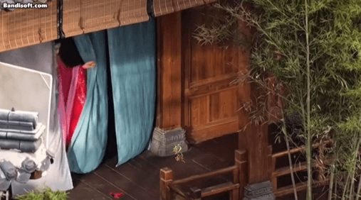 Ai dám chê mỹ nhân này thì bước ra đây nói chuyện: Công chúa cổ trang đẹp nhất hiện tại, góc nào cũng như tranh vẽ- Ảnh 9. Ai dám chê mỹ nhân này thì bước ra đây nói chuyện: Công chúa cổ trang đẹp nhất hiện tại, góc nào cũng như tranh vẽ- Ảnh 9.