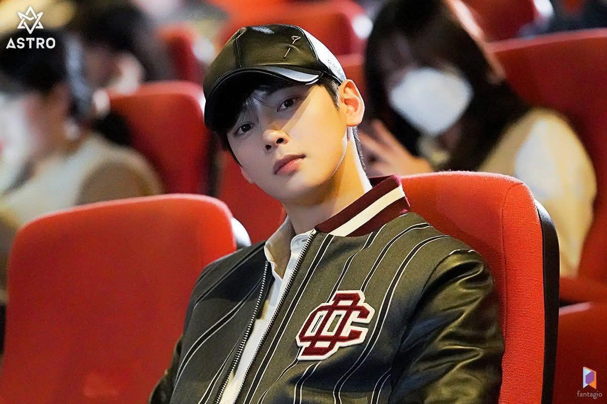 "Tổng tài hàng real" sở hữu nhan sắc 10 năm sau không ai đọ nổi, kém cỏi bất tài cũng được tha thứ- Ảnh 4.