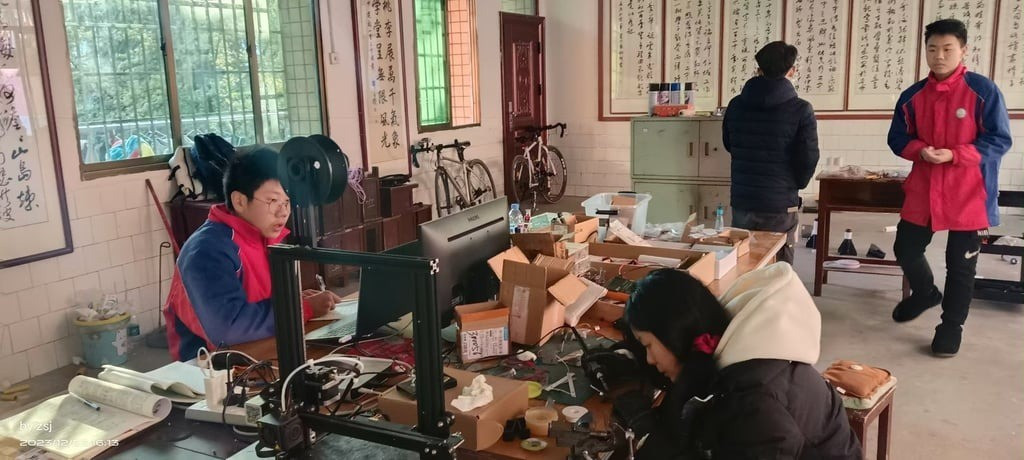 Chàng trai tự chế tên lửa thành công, đỗ luôn vào trường hàng không vũ trụ- Ảnh 4.