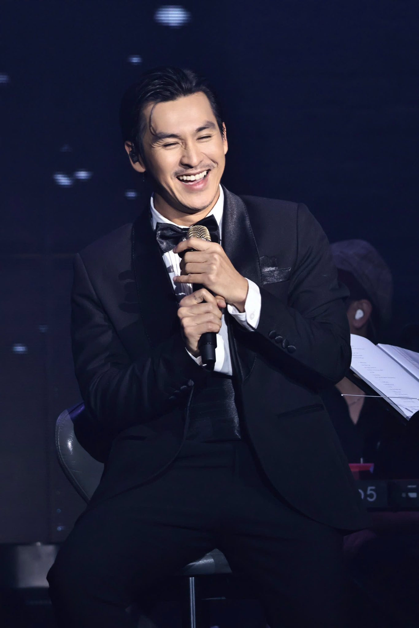 Nam nghệ sĩ từng làm giao báo ở Mỹ, giờ phòng ngủ to hơn nhà Jun Phạm, gia thế khủng, 35 tuổi chưa vợ- Ảnh 1. Nam nghệ sĩ từng làm giao báo ở Mỹ, giờ phòng ngủ to hơn nhà Jun Phạm, gia thế khủng, 35 tuổi chưa vợ- Ảnh 1.