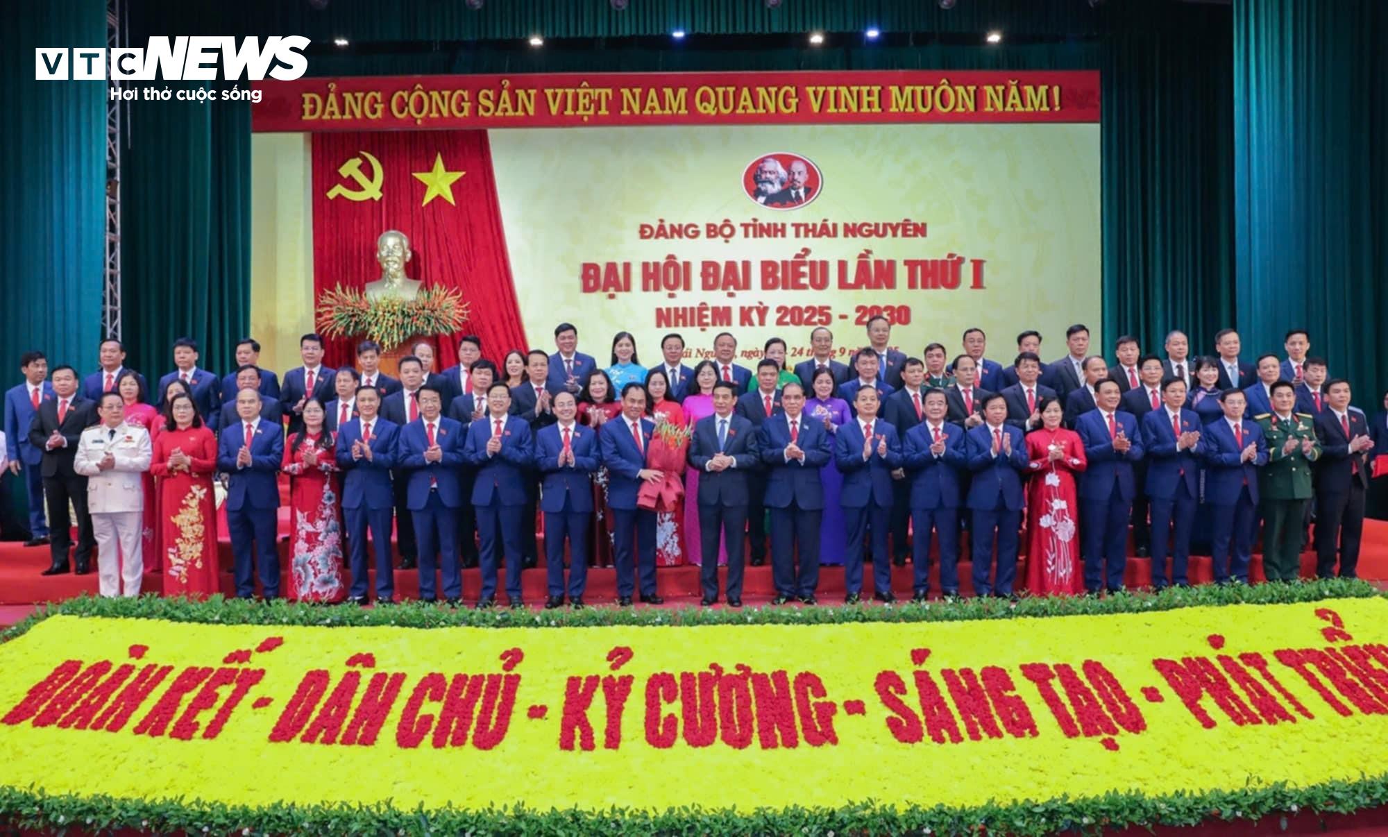 Ông Trịnh Việt Hùng tiếp tục giữ chức Bí thư Tỉnh ủy Thái Nguyên- Ảnh 1.