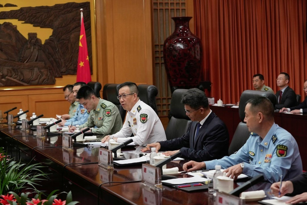 Ph&aacute;i đo&agrave;n nghị sĩ Mỹ c&oacute; cuộc gặp hiếm hoi với Bộ trưởng Quốc ph&ograve;ng Trung Quốc- Ảnh 2.