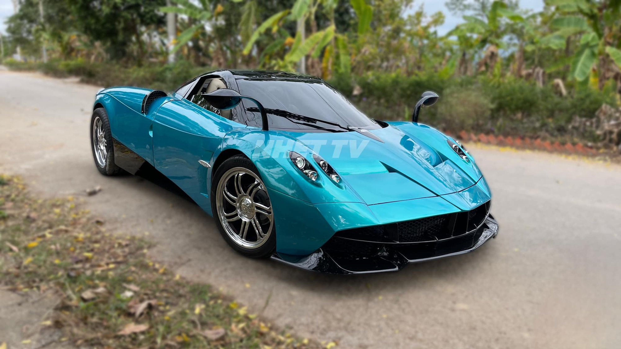 Làm Lamborghini Revuelto từ xe Nissan phế liệu, nhóm YouTuber Quảng Ninh được báo quốc tế ca ngợi: 'Hoàn toàn thuyết phục'- Ảnh 8. Làm Lamborghini Revuelto từ xe Nissan phế liệu, nhóm YouTuber Quảng Ninh được báo quốc tế ca ngợi: 'Hoàn toàn thuyết phục'- Ảnh 8.