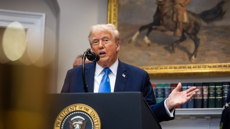 Tổng thống Mỹ Donald Trump thay đổi quan điểm '180 độ' về Nga - Ukraine- Ảnh 1.