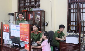 Mất sóng, mất điện: Làm sao để giữ liên lạc giữa tâm bão?- Ảnh 6.