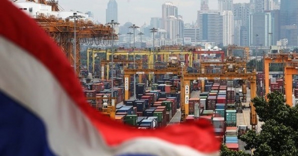 Vượt USD, một đồng tiền tăng mạnh ảnh hưởng tới ngành kinh tế chủ lực của Thái Lan