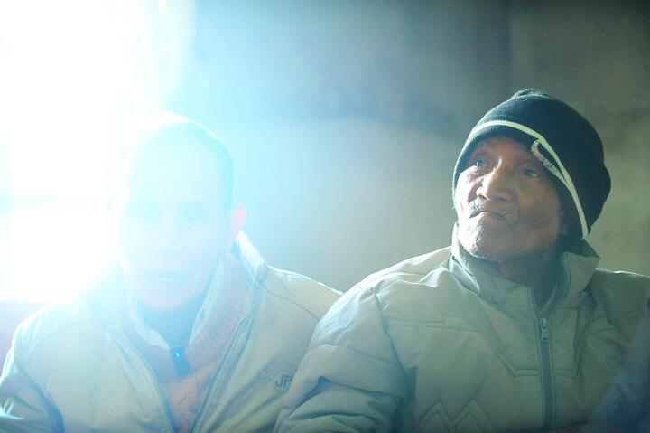 Cụ ông ở Lâm Đồng lạc 6 ngày trong rừng: Ăn đọt cây, lá rừng để sống sót- Ảnh 2.