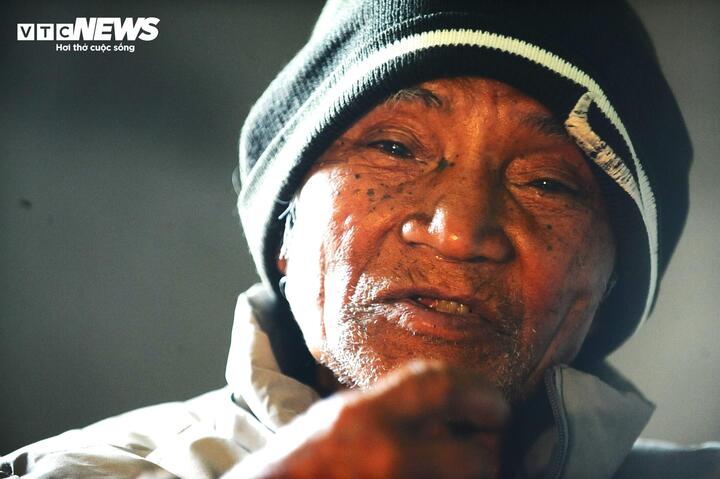 Cụ ông ở Lâm Đồng lạc 6 ngày trong rừng: Ăn đọt cây, lá rừng để sống sót- Ảnh 1.