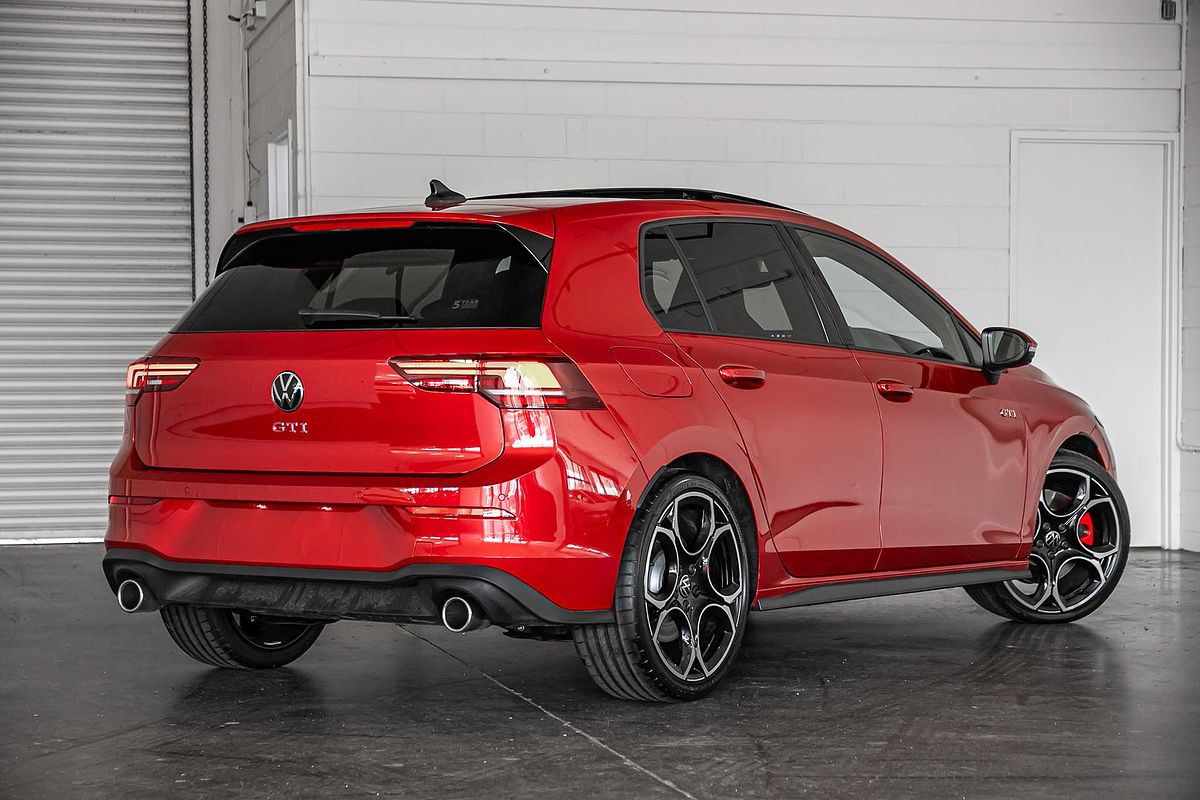 VW Golf lộ diện ở Việt Nam: Là bản giữa và bản tiêu chuẩn, giá khởi điểm chưa đến 800 triệu, có máy hybrid- Ảnh 9.