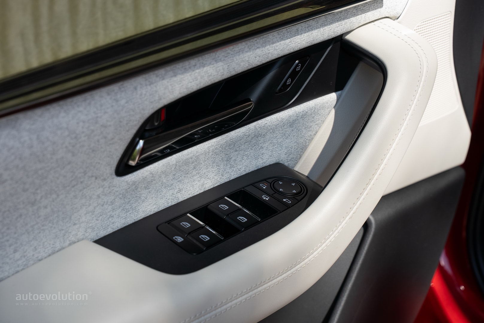 'Lái thử xe cận sang của Mazda, thấy hay hơn Lexus NX, cabin dễ chịu như Volvo, nhưng lái không gọn như BMW X5'- Ảnh 9. 'Lái thử xe cận sang của Mazda, thấy hay hơn Lexus NX, cabin dễ chịu như Volvo, nhưng lái không gọn như BMW X5'- Ảnh 9.