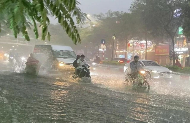 Diễn biến mưa bão ở miền Bắc- Ảnh 2.